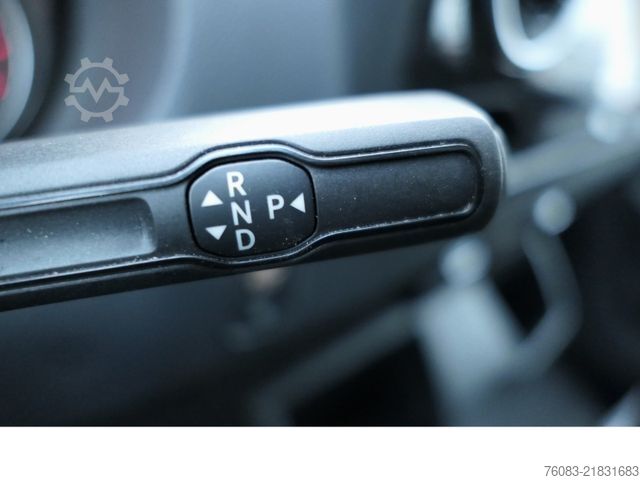High top van MERCEDES-BENZ Sprinter 317 CDI L2H2 Klima Navi 9G-Tronik MOPF