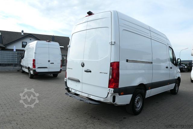 High top van MERCEDES-BENZ Sprinter 317 CDI L2H2 Klima Navi 9G-Tronik MOPF
