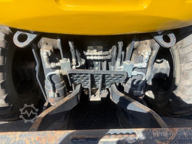 Mobile excavator KOMATSU PW 98 MR-10 / gepflegt / 1600 Bh / inkl. GRL+TL