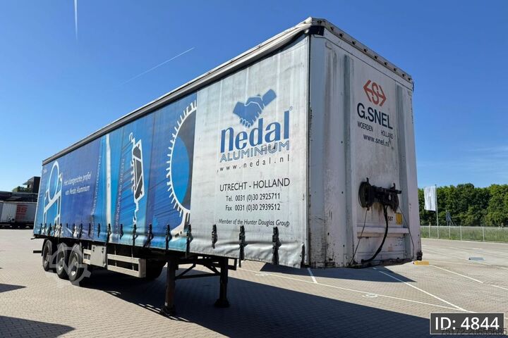 Sliding tarpaulins Pacton B3-001 / BPW Drum / Hard wooden floor