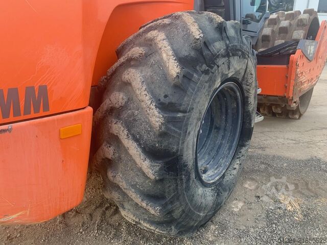 Padfoot compactor Hamm H 20i P