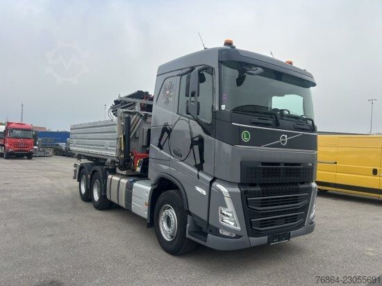 Three-sided tipper truck VOLVO FH 500 6X4 3-SEITEN KIPPER KRAN  MFCT HAMA KIPPER, PALFINGER PK 22000 RETARDER