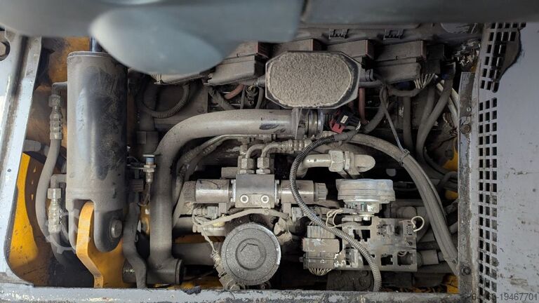 Electric 3-wheel forklift Jungheinrich EFG 215 GE115-550DZ