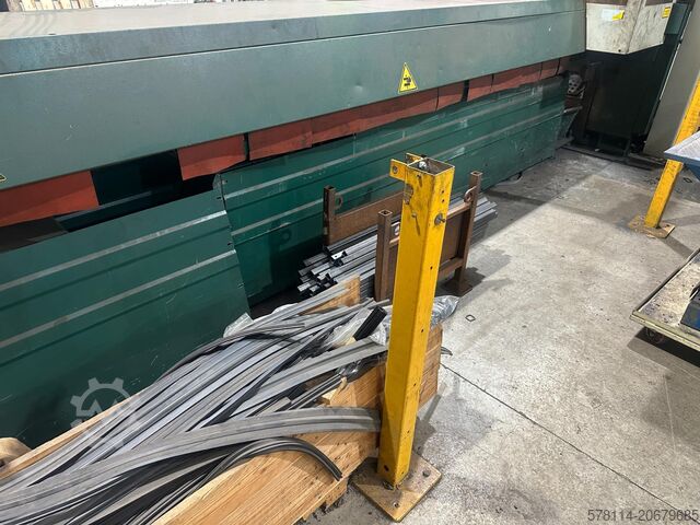 Laser cutting machine BLM Adige LT712D