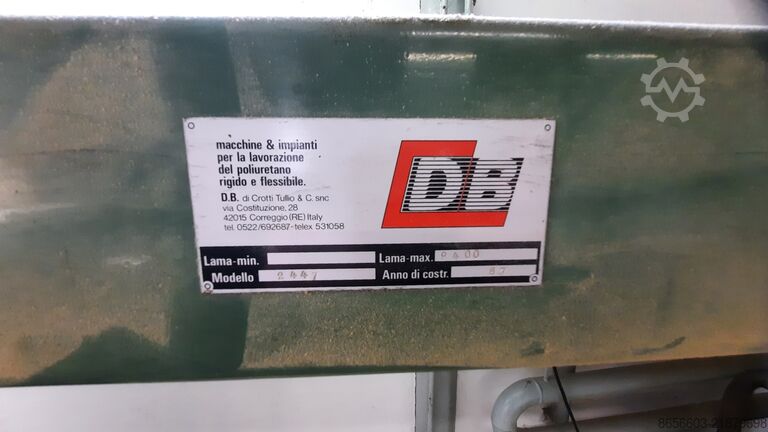 CNC-Säge zum Schneiden von Schaumstoff DB 2447