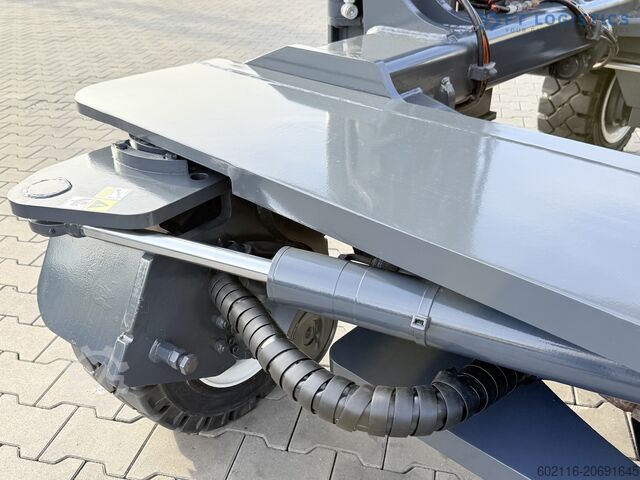 Four-way forklift Combilift C5000XL GAS TRIPLEX 6000 EXTENDABLE FORK