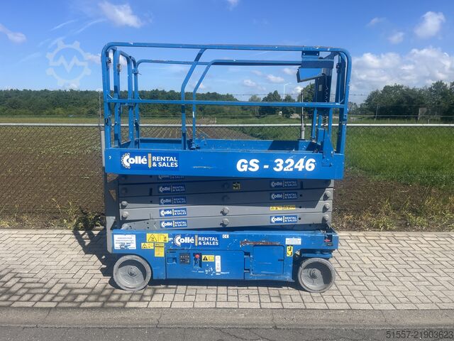 Scissor lift Genie GS-3246 | 2012