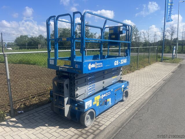 Scissor lift Genie GS-3246 | 2012