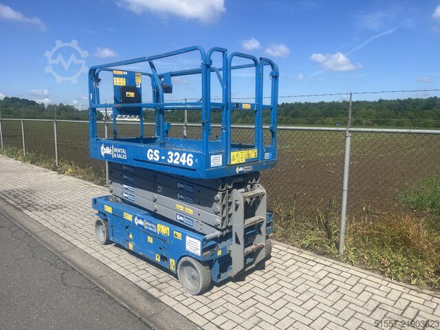 Scissor lift Genie GS-3246 | 2012