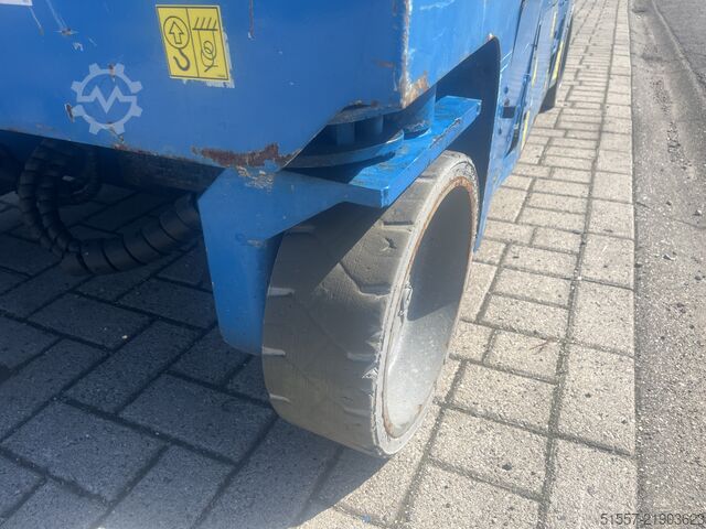 Scissor lift Genie GS-3246 | 2012