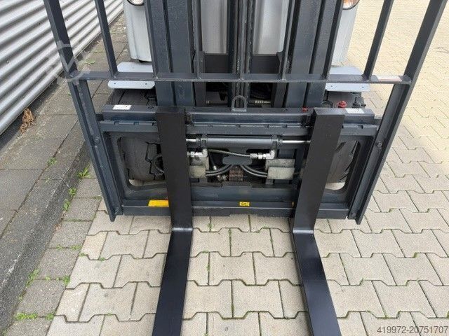 LPG Forklifts Still RX70-35T