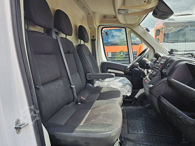 High-roof van PEUGEOT BOXER 2.2 L4H3 Engine defect