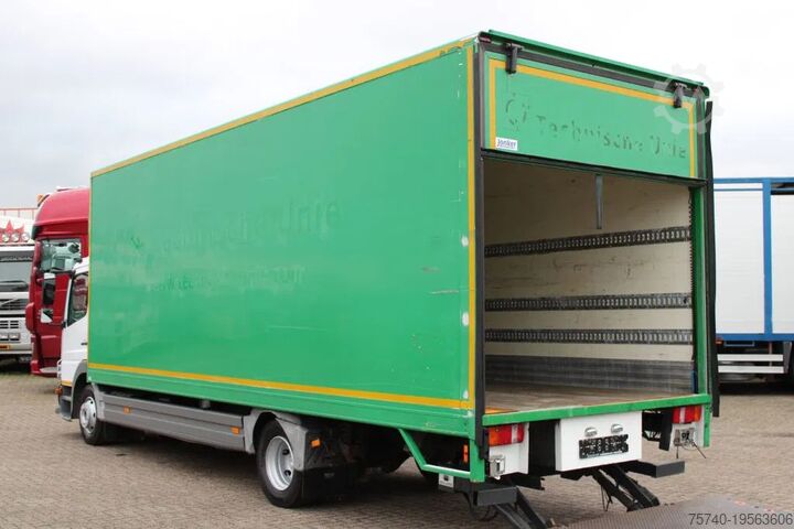 Suitcase Mercedes-Benz Atego 1018 + LIFT