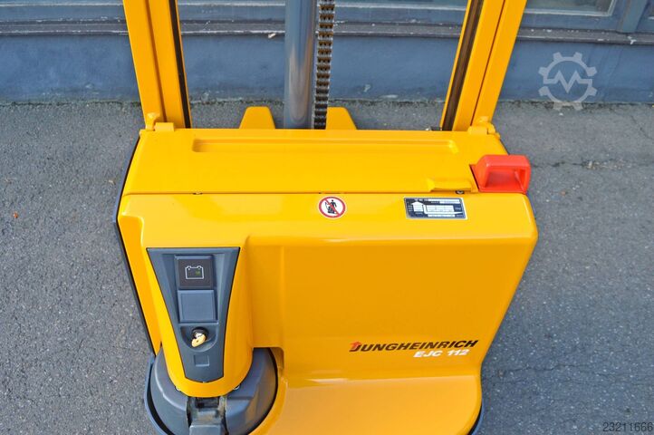 Hochhubwagen Jungheinrich EJC 112