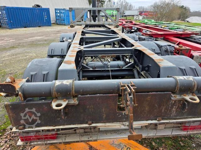 Auflieger-Wechselfahrgestell LAG Kipp-Chassis 20", Liftachse,Staukiste Edelstahl