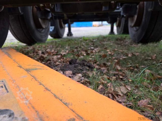 Auflieger-Wechselfahrgestell LAG Kipp-Chassis 20", Liftachse,Staukiste Edelstahl