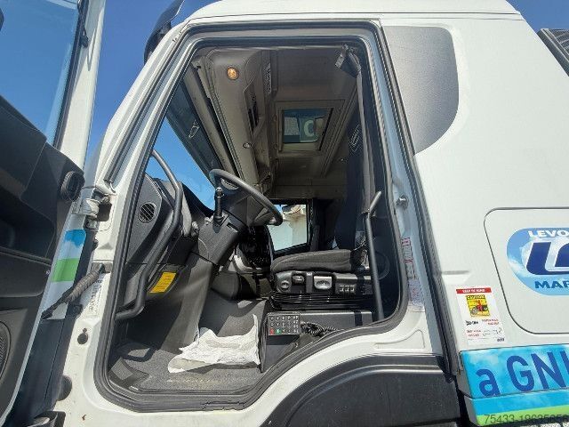 Standard tractor unit IVECO STRALIS AS440S40T/P