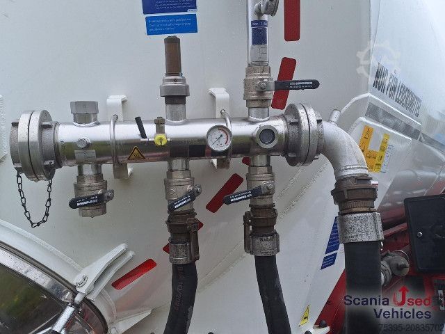 Tankauflieger Kässbohrer Lebensmitteltank Kippbar SSK 40XS Neuwertig !!