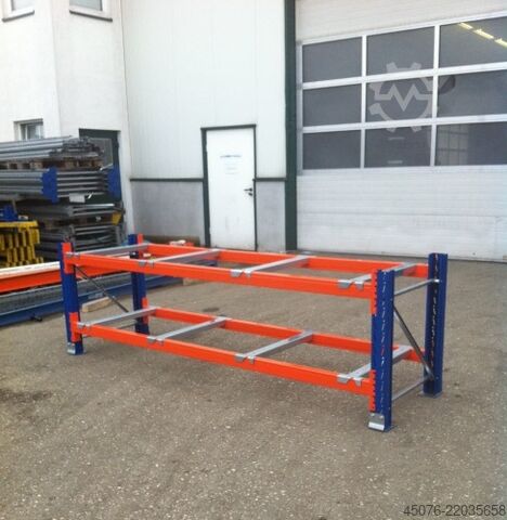 Workbench approx. 2 linear meters, used  