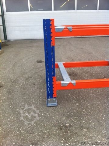 Workbench approx. 2.9 linear meters, used  