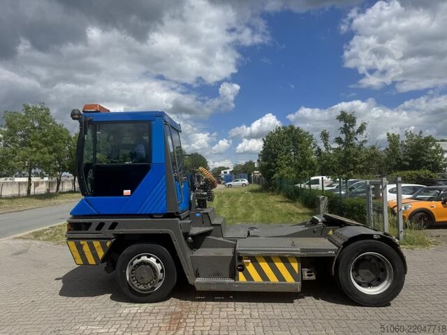 Terminal tractor Terberg RT282 (4x4) RoRo