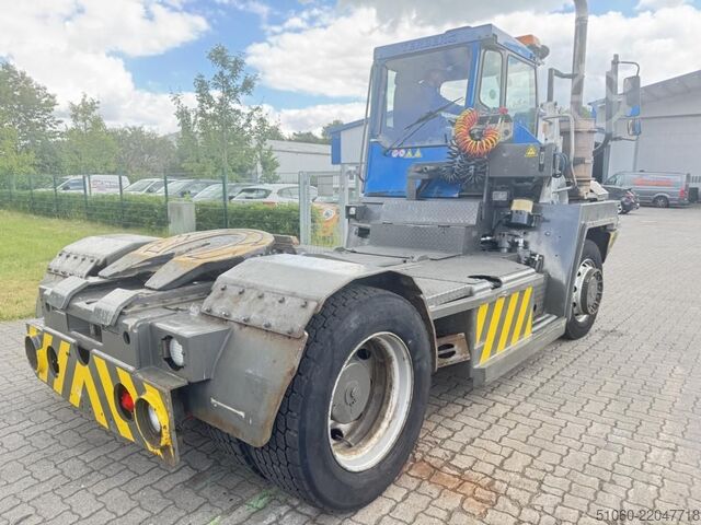 Terminal tractor Terberg RT282 (4x4) RoRo