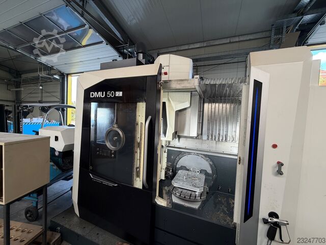 Universal Machining Center + Robot DMG MORI DMU 50 3rd mit PH Cell 150