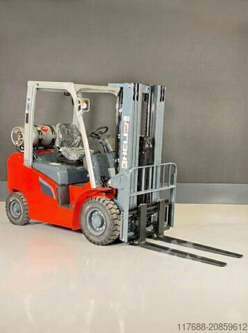 LPG front loader Heli CPYD25-G3- GAS  2,5t 4,7m Hub - KUBOTA - Garantie