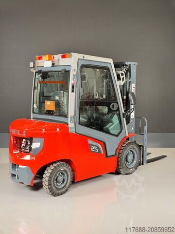 Diesel front loader Heli CPCD25-G3- Diesel - KUBOTA - 2,5t 4,7m - Garantie