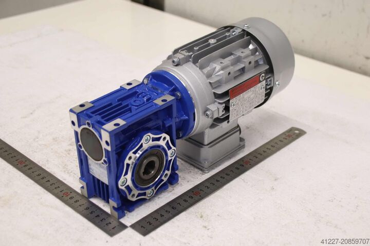 Geared motor 0.22 kW 54 rpm Chiaravalli CBFV040   CHT 63C4 B14