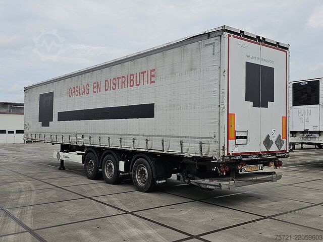 Sliding tarpaulins KRONE SD STEERAXLE TAILLIFT