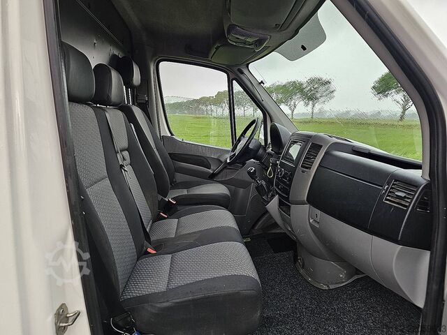 High-roof van VOLKSWAGEN CRAFTER 35 2.0