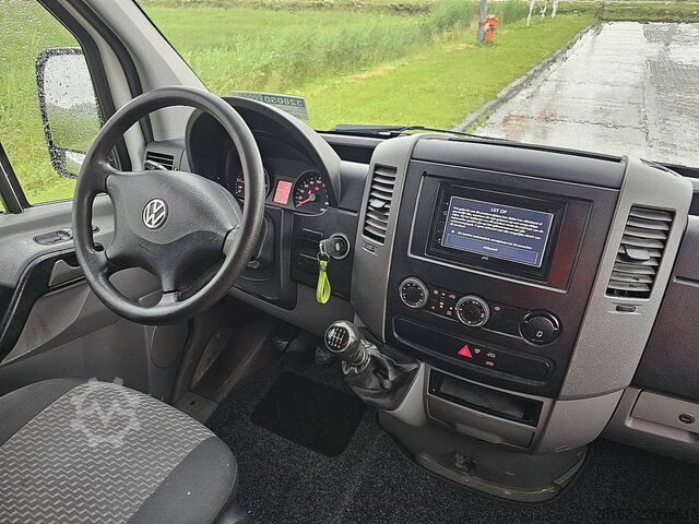 High-roof van VOLKSWAGEN CRAFTER 35 2.0