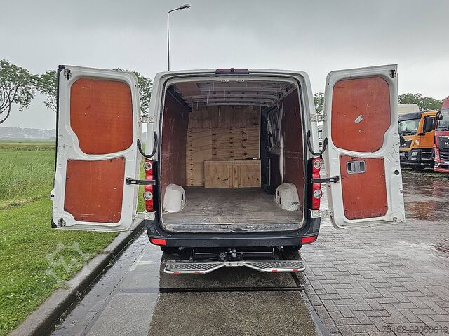 High-roof van VOLKSWAGEN CRAFTER 35 2.0