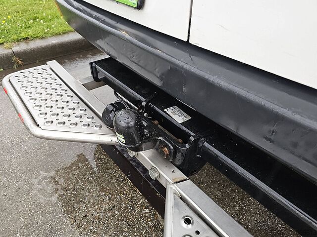 High-roof van VOLKSWAGEN CRAFTER 35 2.0