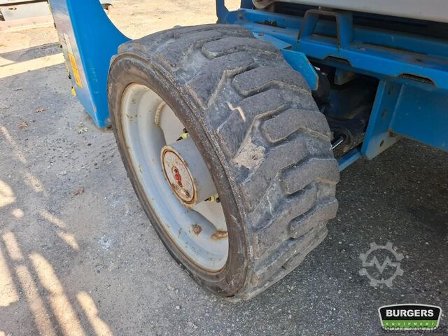 Scissor lift Genie GS3390