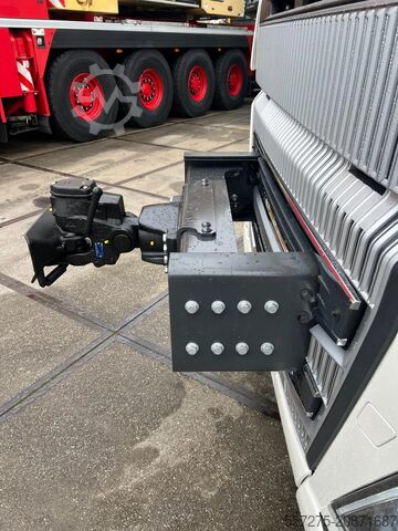 Heavy load Volvo FH 780 8x4