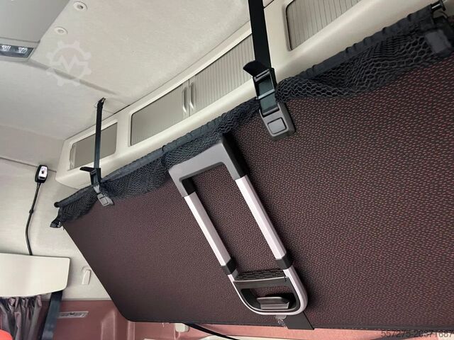 Heavy load Volvo FH 780 8x4