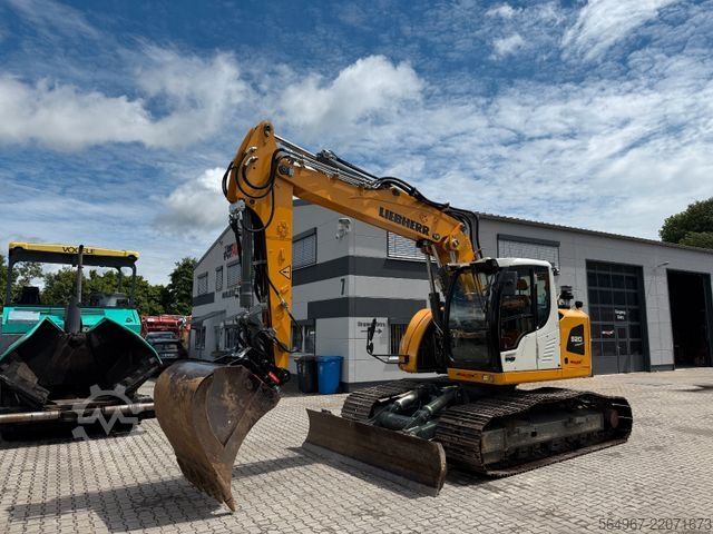 Chain excavator LIEBHERR R920 Compact LC Kettenbagger