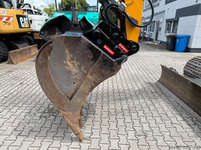 Chain excavator LIEBHERR R920 Compact LC Kettenbagger