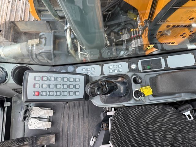 Chain excavator LIEBHERR R920 Compact LC Kettenbagger