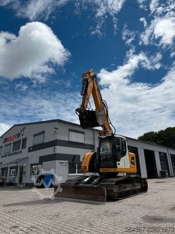 Chain excavator LIEBHERR R920 Compact LC Kettenbagger