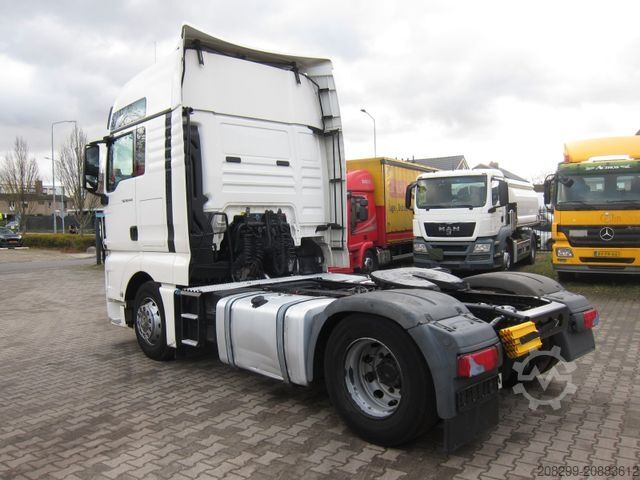 Standard tractor unit MAN TGX 18 440 XXL Retarder 730tkm 2xTank