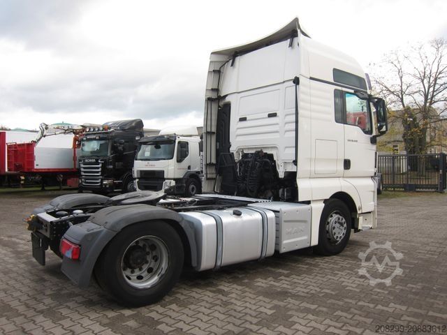Standard tractor unit MAN TGX 18 440 XXL Retarder 730tkm 2xTank