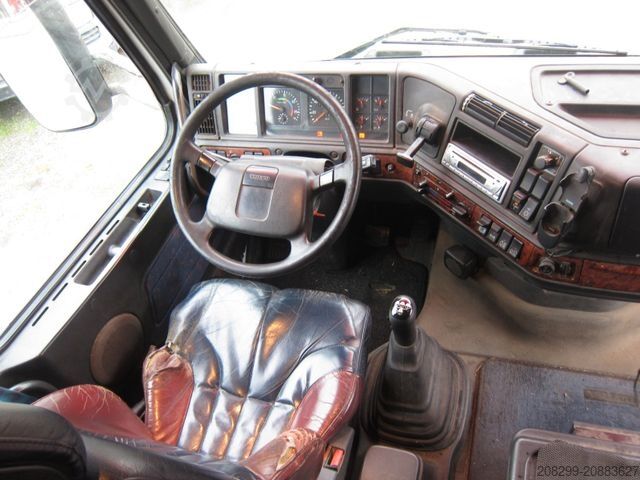 Roll-off tipper truck VOLVO FH 460 Globe 8X2 Haken 25T Manual Ap-Achse