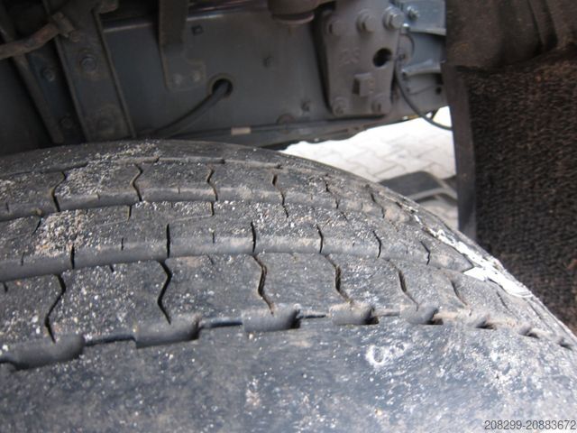 LKW mit Pritsche & Plane DAF CF 230 19T Schiebeplane LBW Portalturen