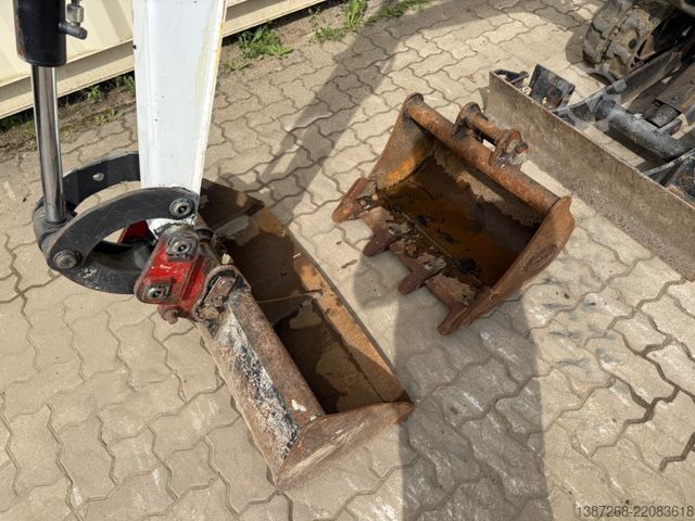 Mini excavator BOBCAT E17 / 2021 BJ / 1.016 Stunden / 2 x Löffel