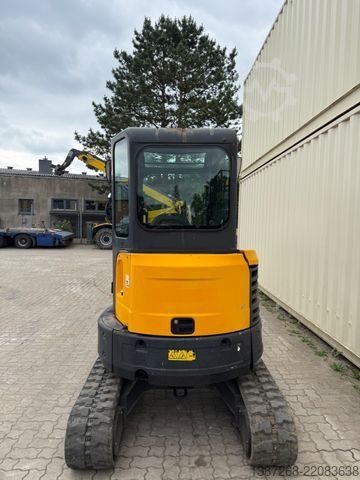 Mini excavator BOBCAT E26 / 2017 BJ / 3 x Löffel