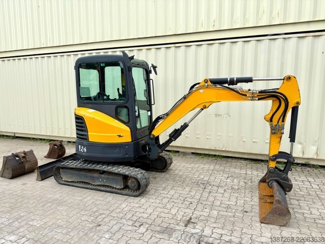 Mini excavator BOBCAT E26 / 2017 BJ / 3 x Löffel