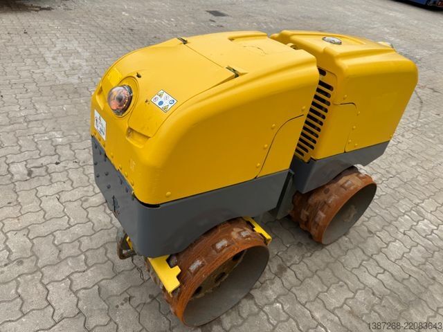 Single drum roller WACKER Neuson RT82-SC3 / 2015 BJ / 516 H / Remote